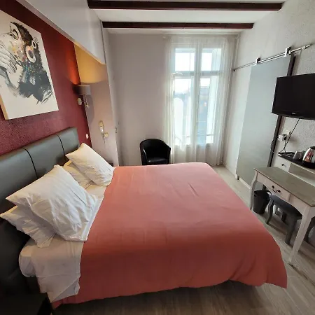 Aragon Hotel 2*