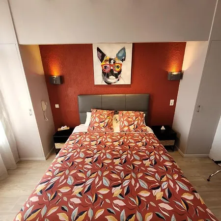 Aragon Hotel 2*