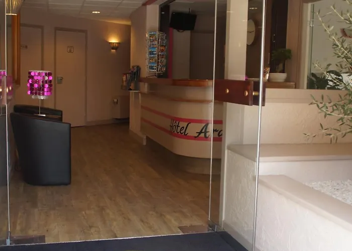 Aragon - Centre Gare 2* פרפיניין