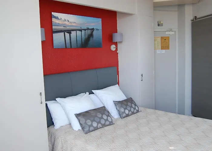 Aragon - Centre Gare מלון 2*